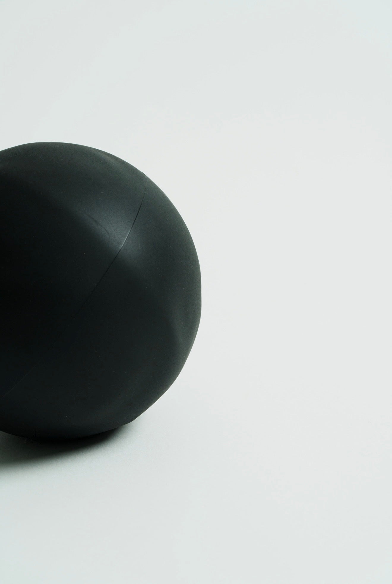 BALON DE PILATES NEGRO
